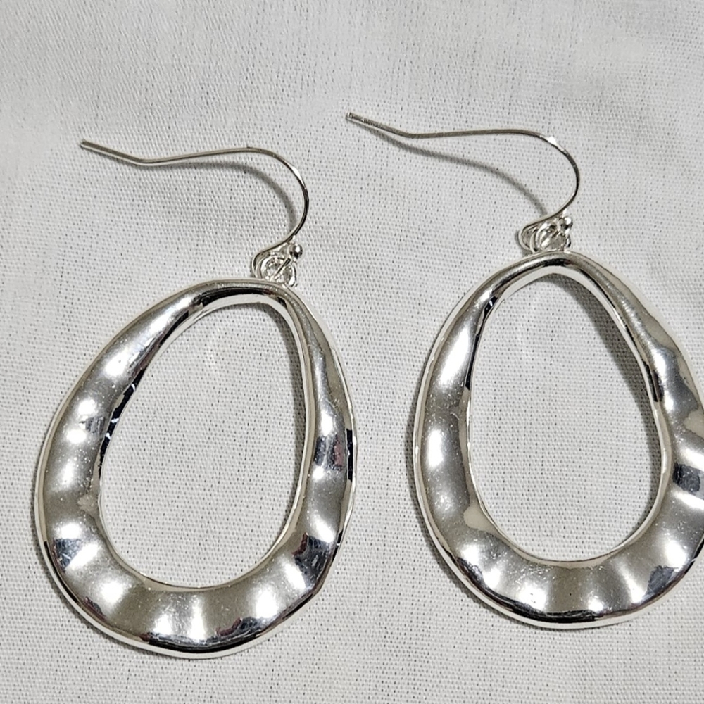Silver Oval earrings